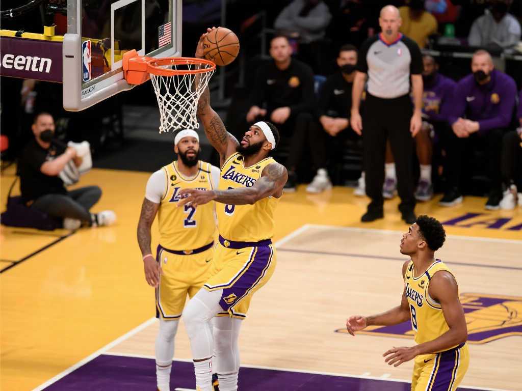 绯闻球员全面压制!里德攻防俱佳成湖人棘手难题 绯闻球员全面压制!里德攻防俱佳成湖人棘手难题